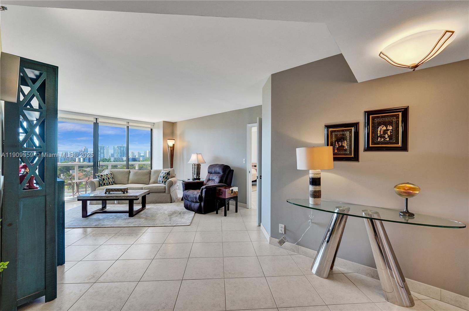 3600 Yacht Club Dr # 904