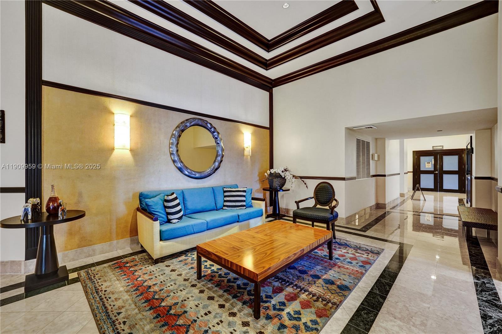 3600 Yacht Club Dr # 904