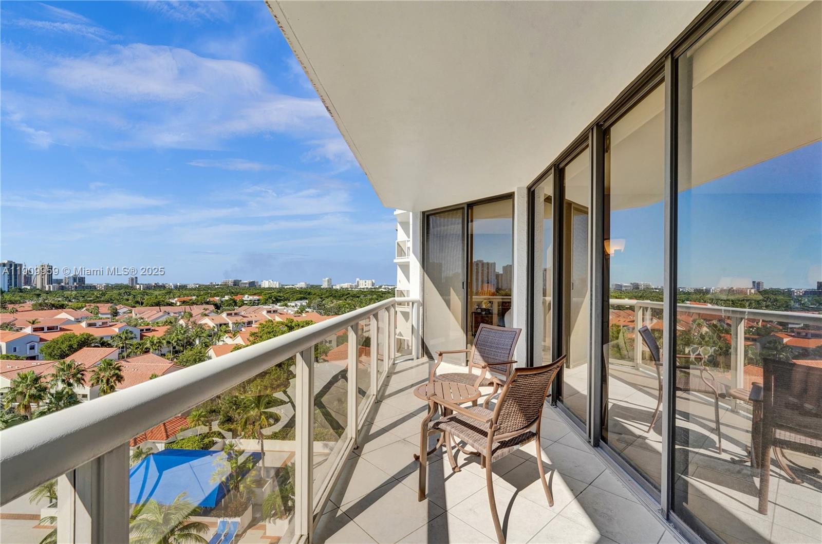 3600 Yacht Club Dr # 904