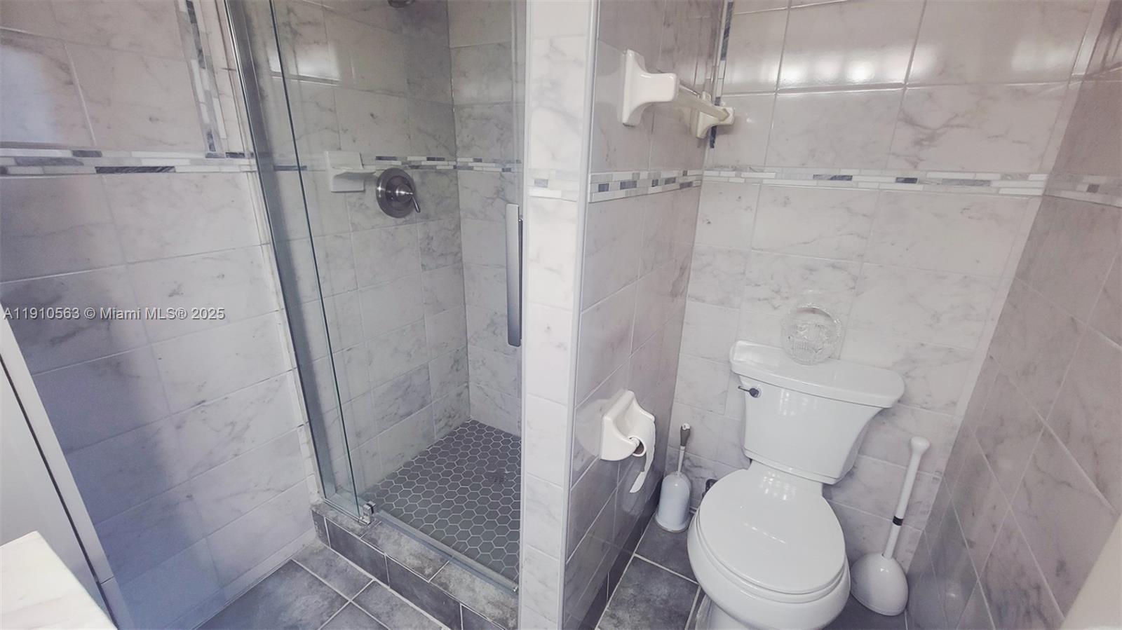 5851 NW 62nd Ave # 202