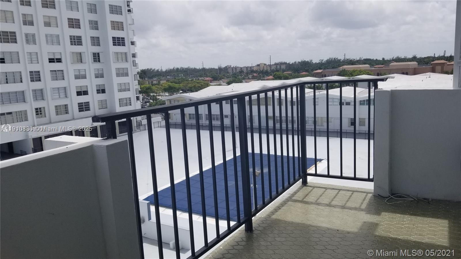 2780 NE 183rd St # 608