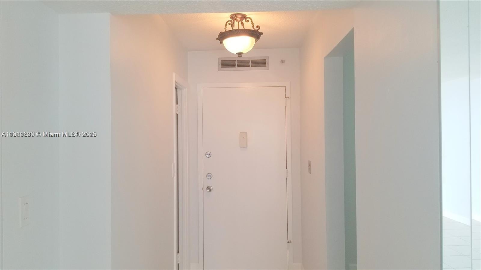 2780 NE 183rd St # 608