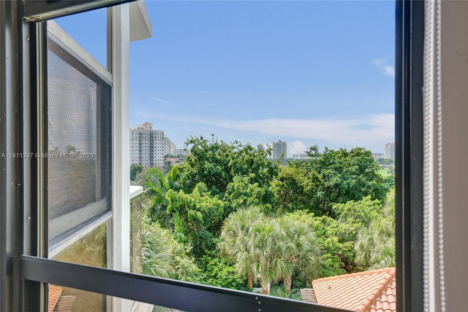 20281 E Country Club Dr # 511