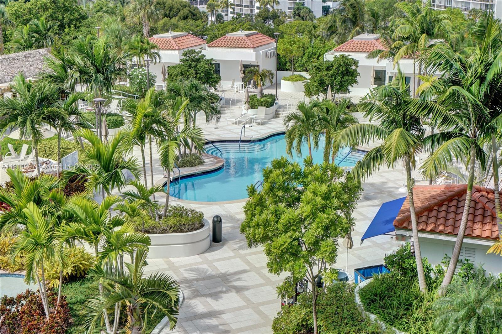 20281 E Country Club Dr # 511