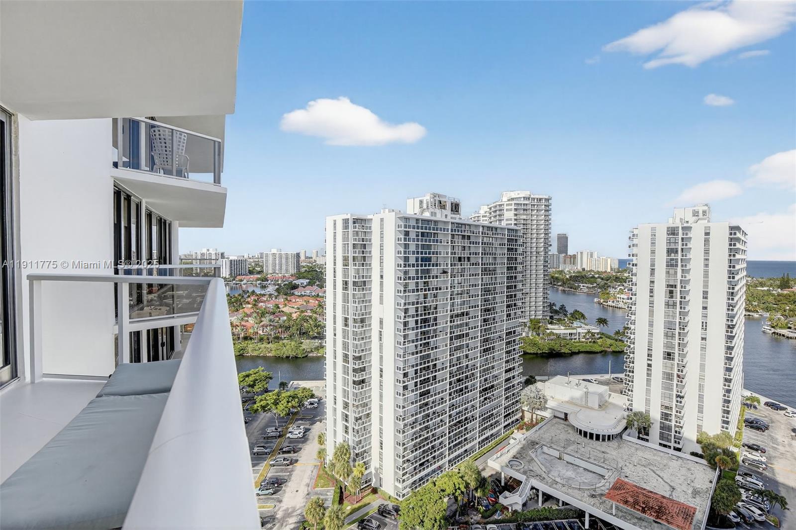 20281 E Country Club Dr # 1704