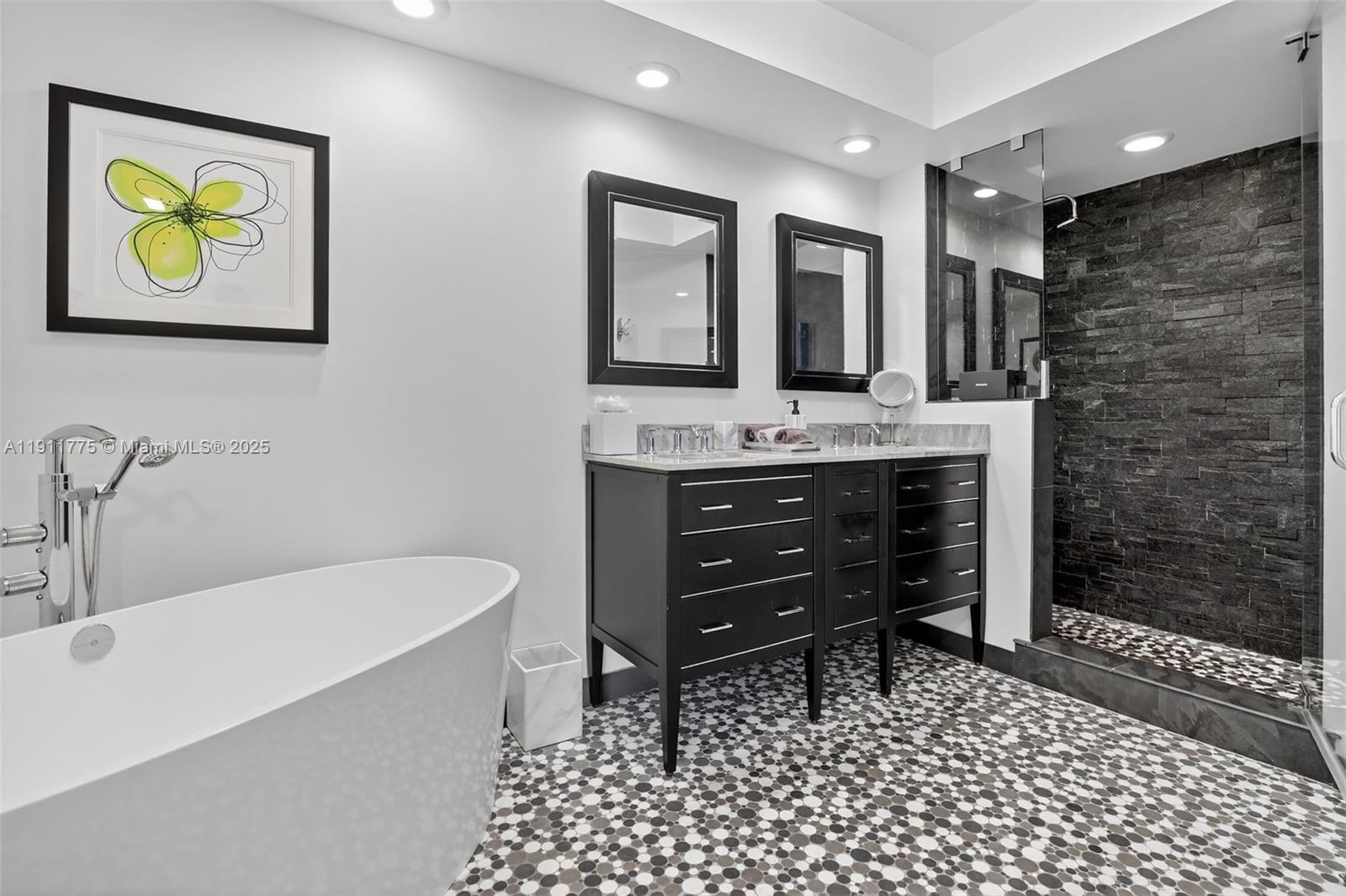 20281 E Country Club Dr # 1704