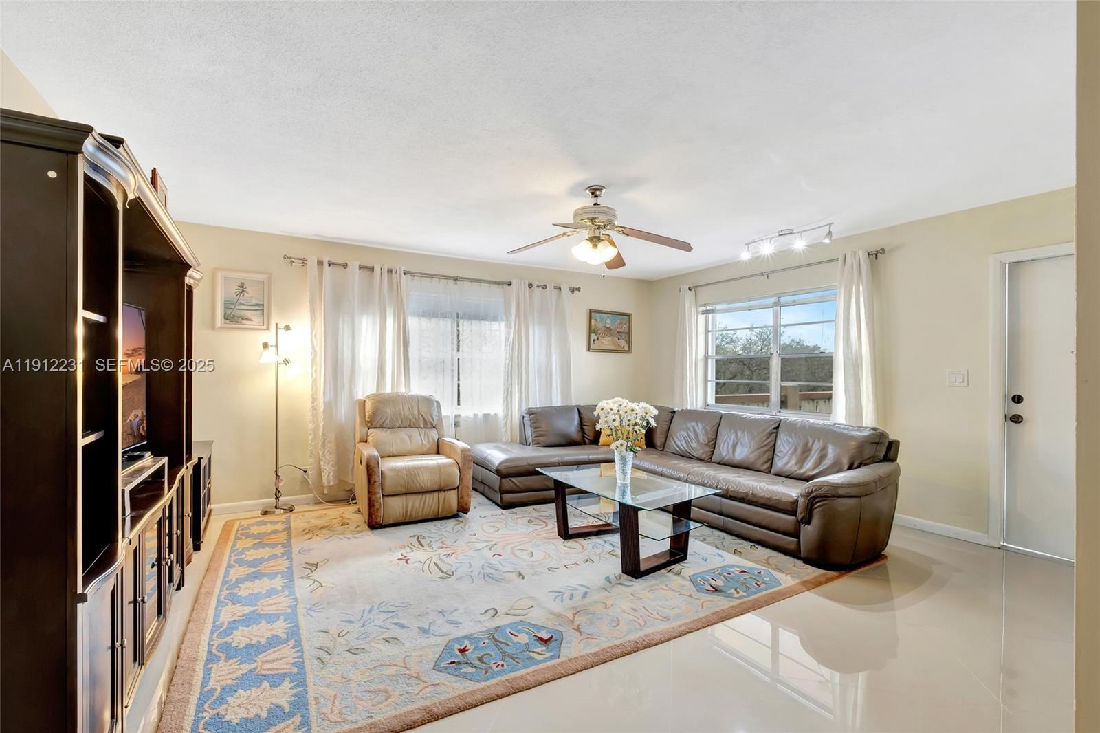 1943 Monroe St # 310D