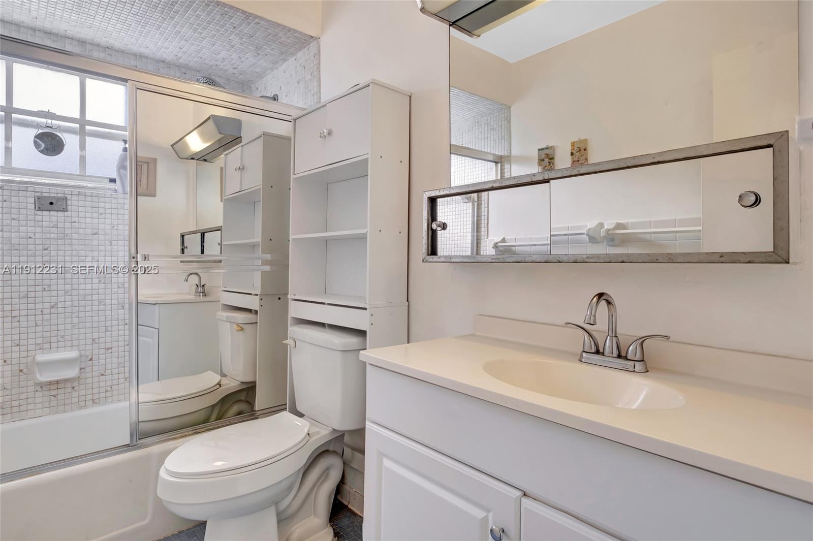 1943 Monroe St # 310D