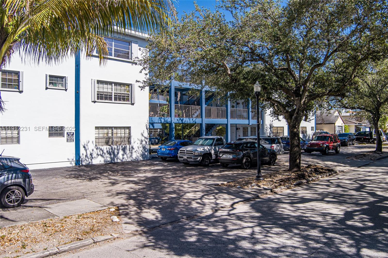 1943 Monroe St # 310D