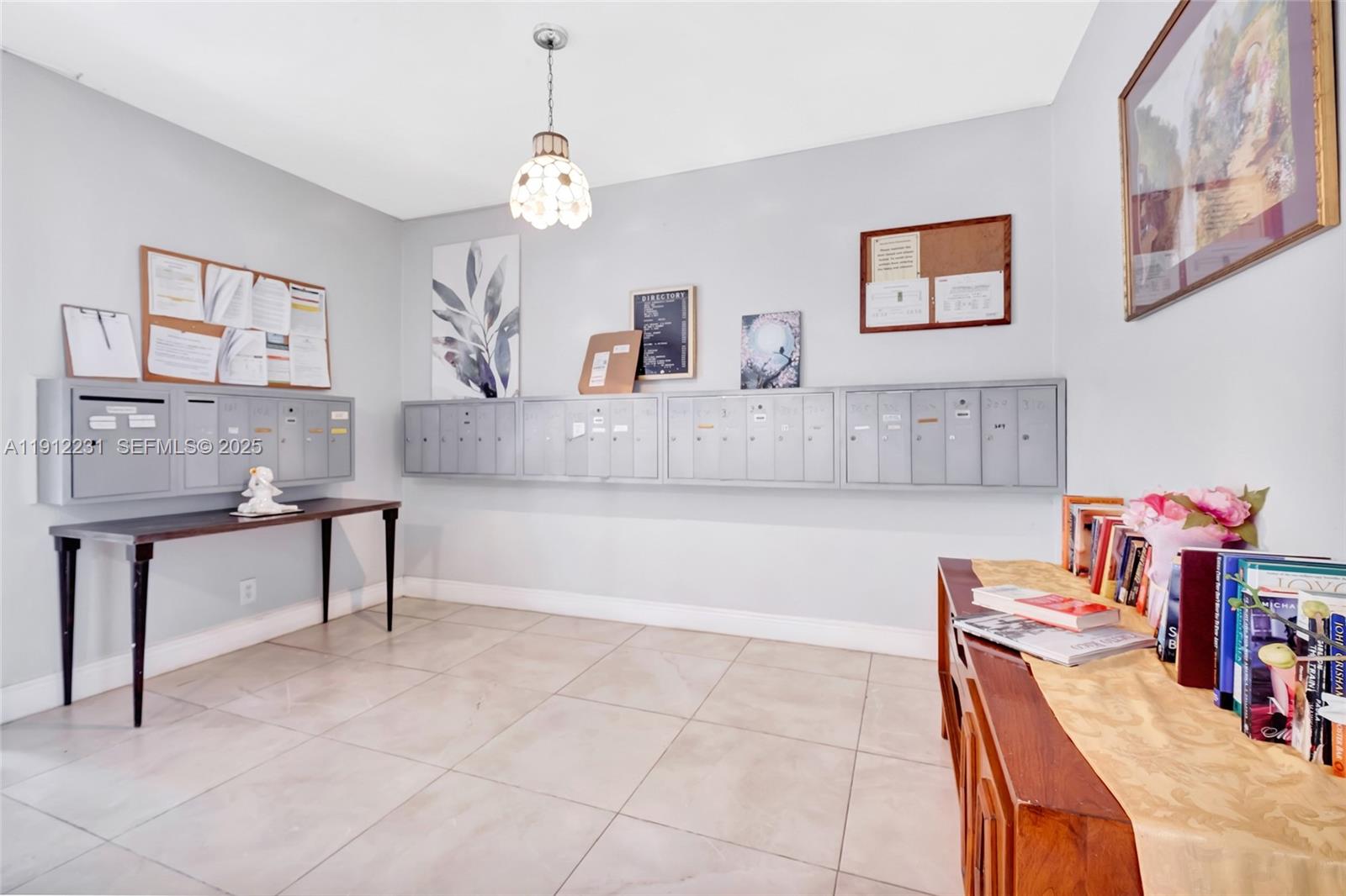 1943 Monroe St # 310D