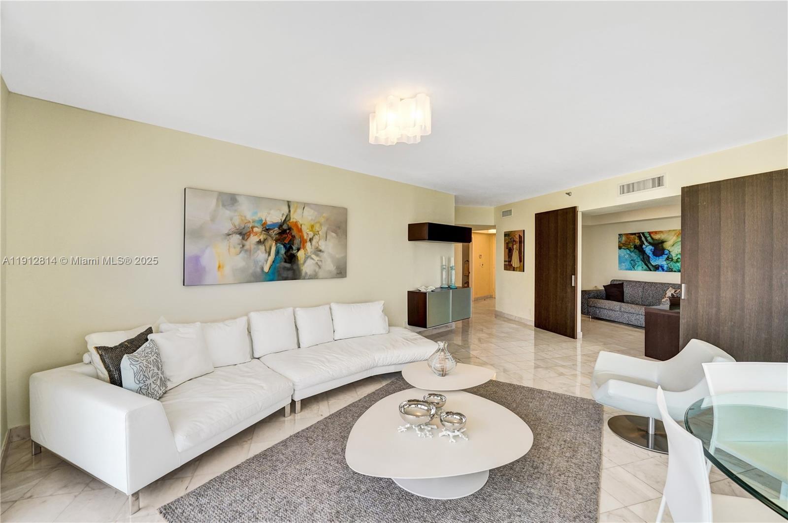 20281 E Country Club Dr # 607