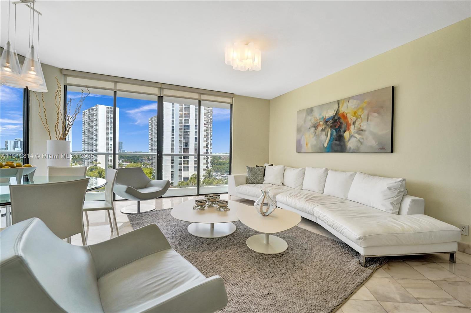 20281 E Country Club Dr # 607