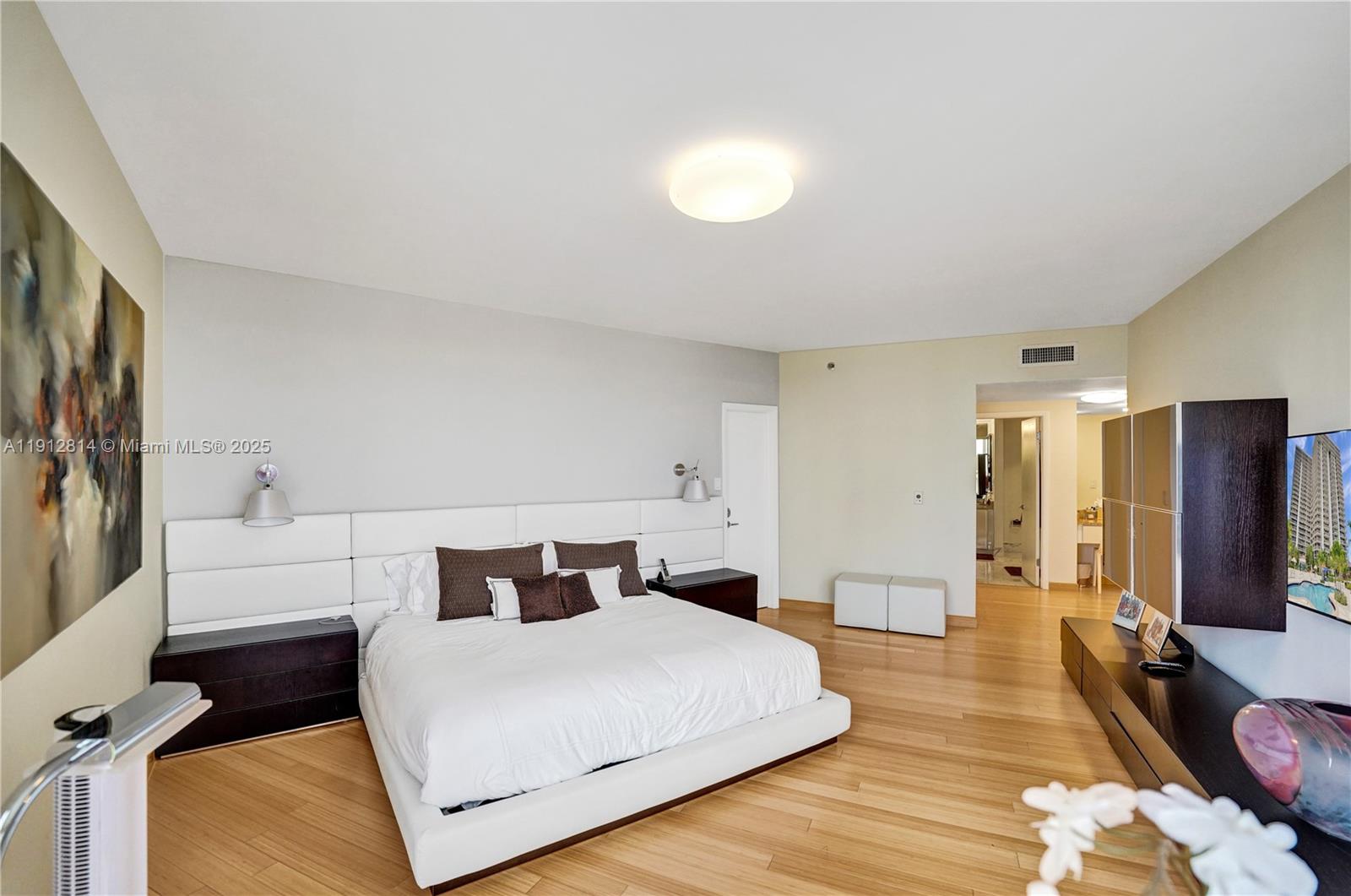 20281 E Country Club Dr # 607