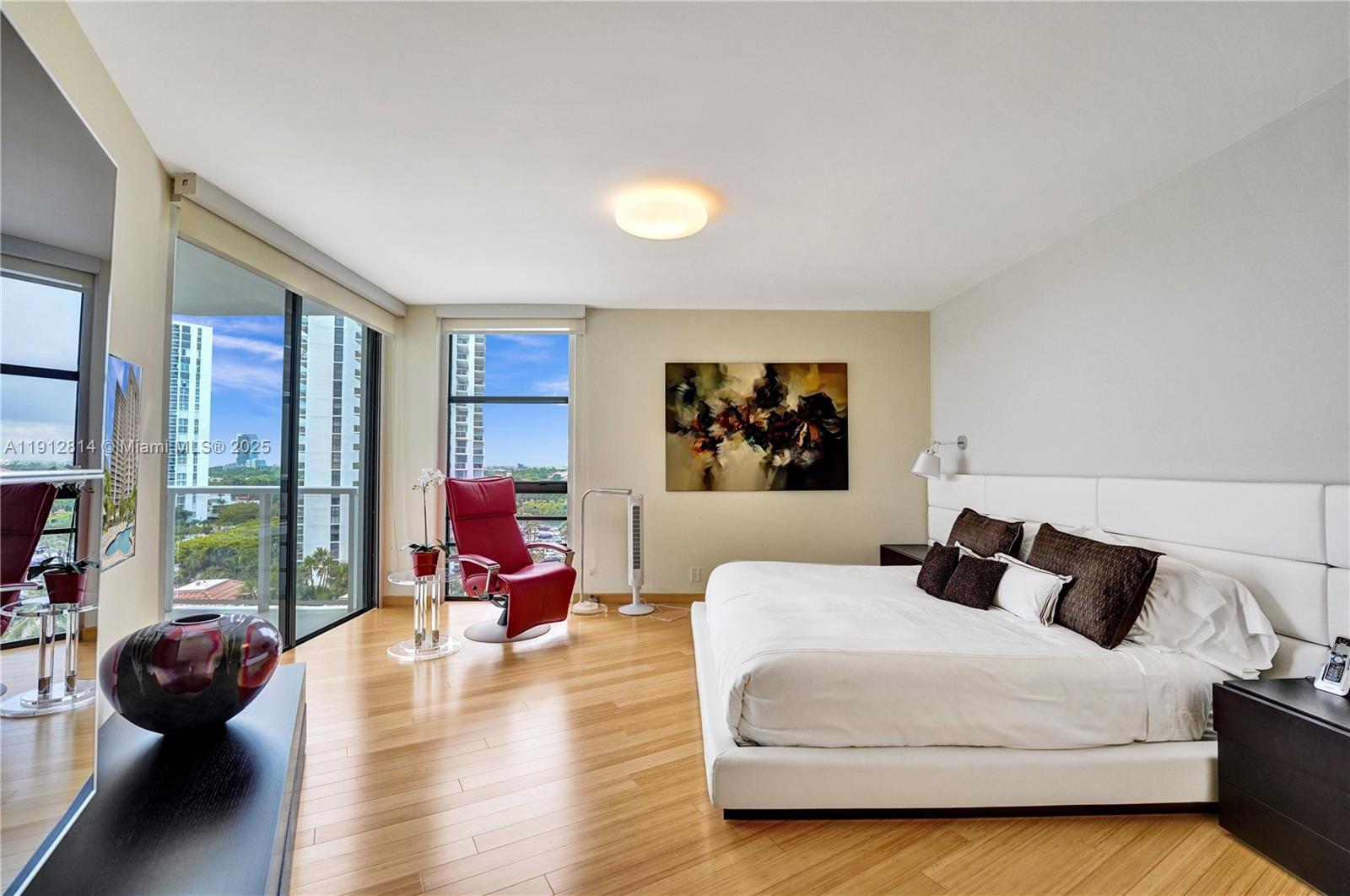 20281 E Country Club Dr # 607