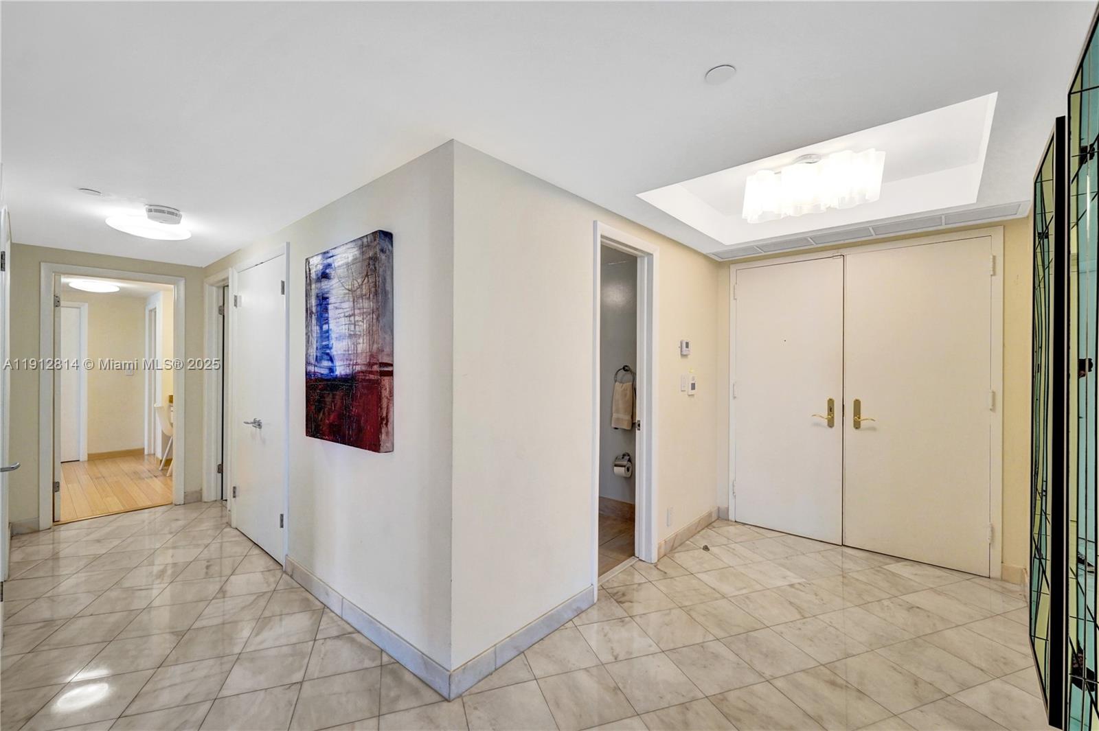 20281 E Country Club Dr # 607