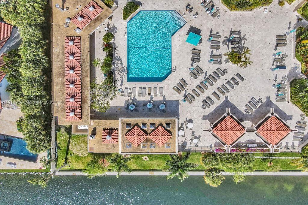 19667 Turnberry Way # 5J