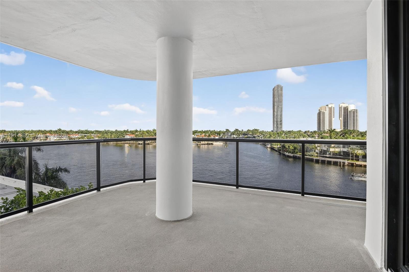 19667 Turnberry Way # 5J