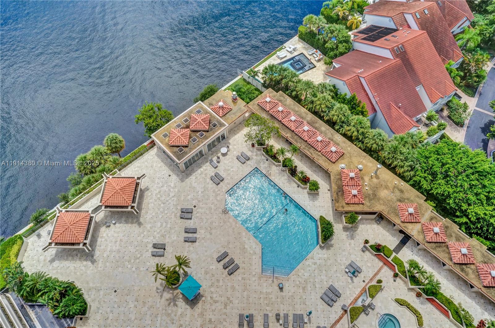 19667 Turnberry Way # 5J