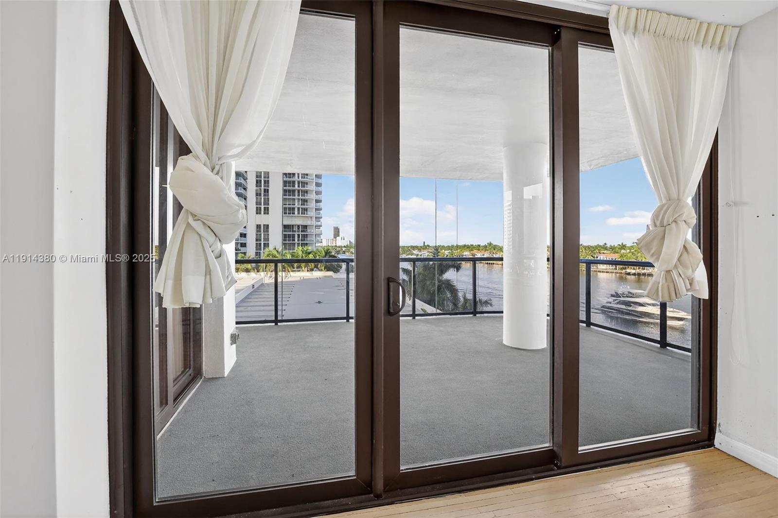 19667 Turnberry Way # 5J