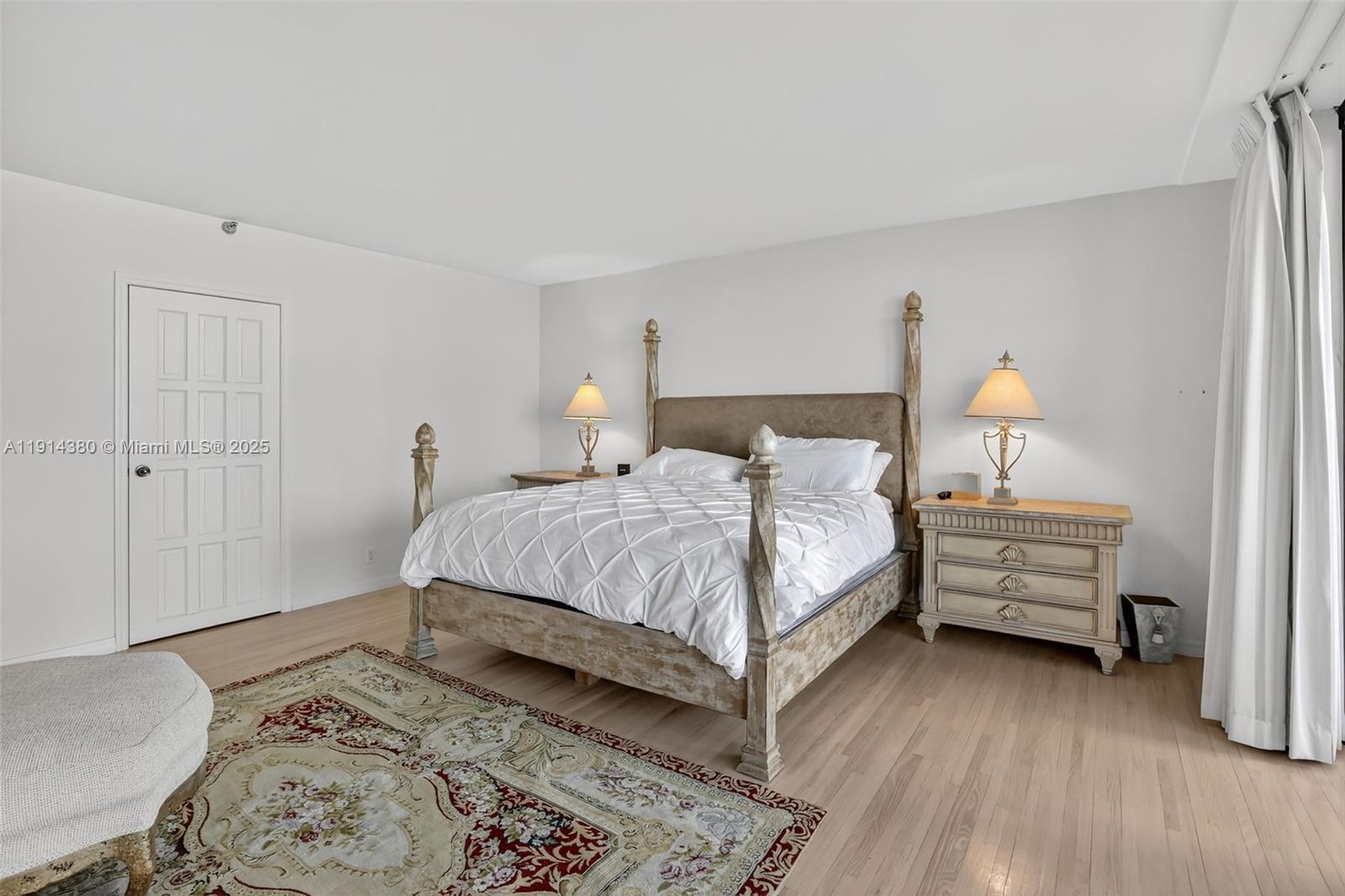 19667 Turnberry Way # 5J