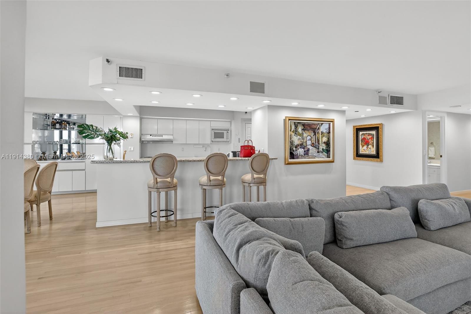 19667 Turnberry Way # 5J