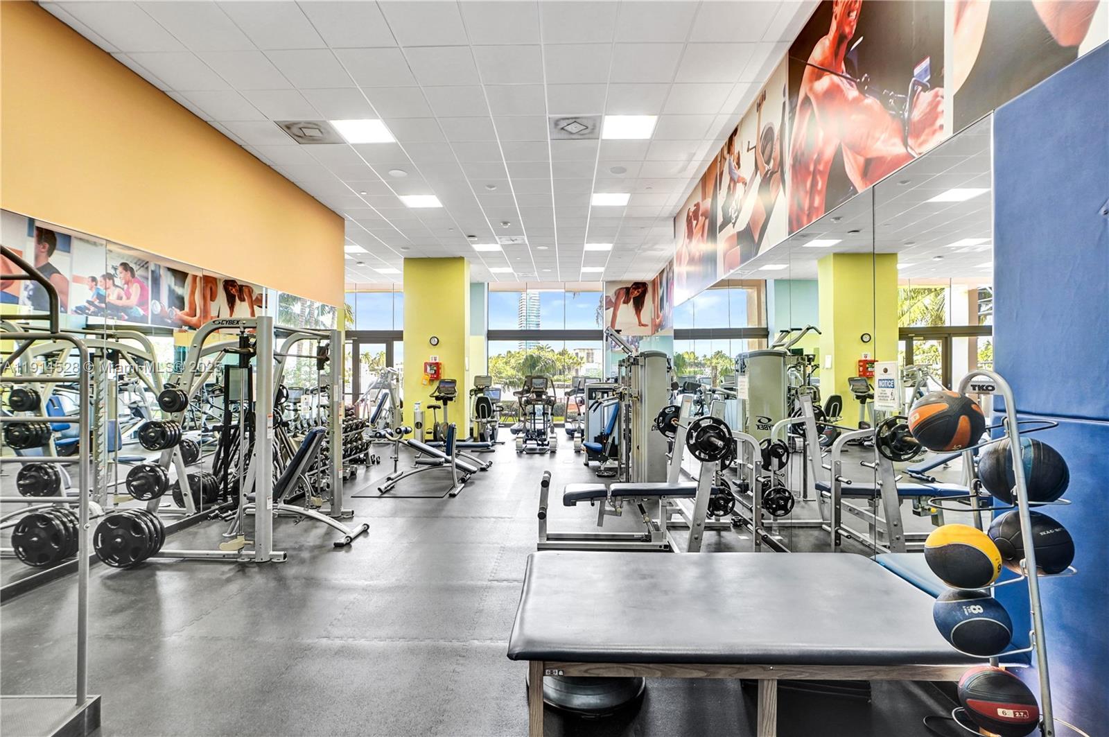 19667 Turnberry Way # 7B