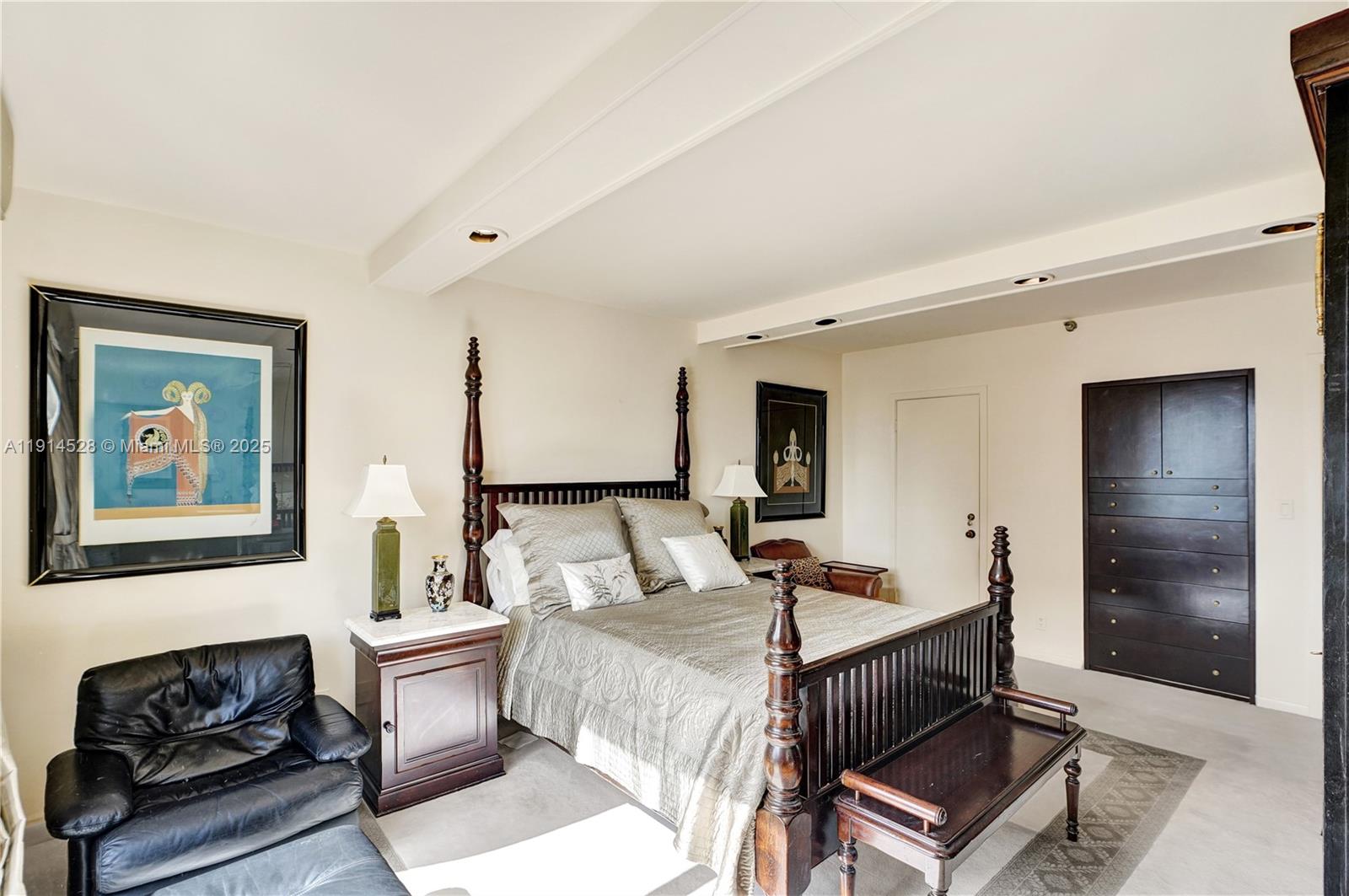 19667 Turnberry Way # 7B