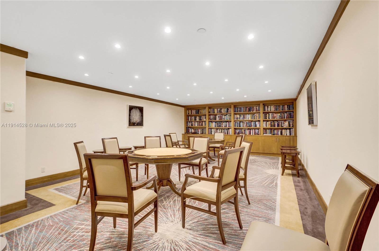 19667 Turnberry Way # 7B