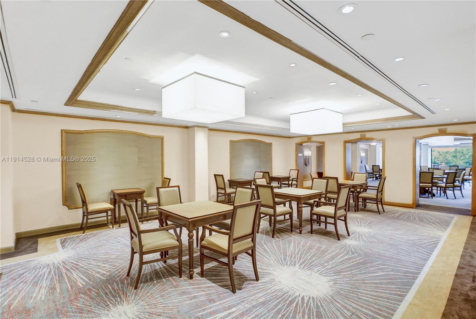 19667 Turnberry Way # 7B