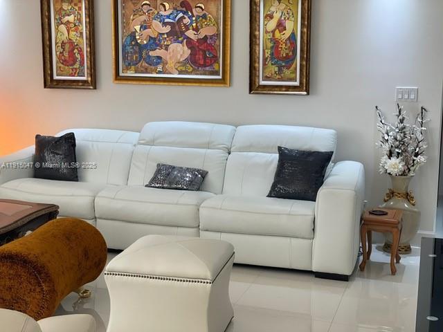 19707 W Turnberry Way # 26D