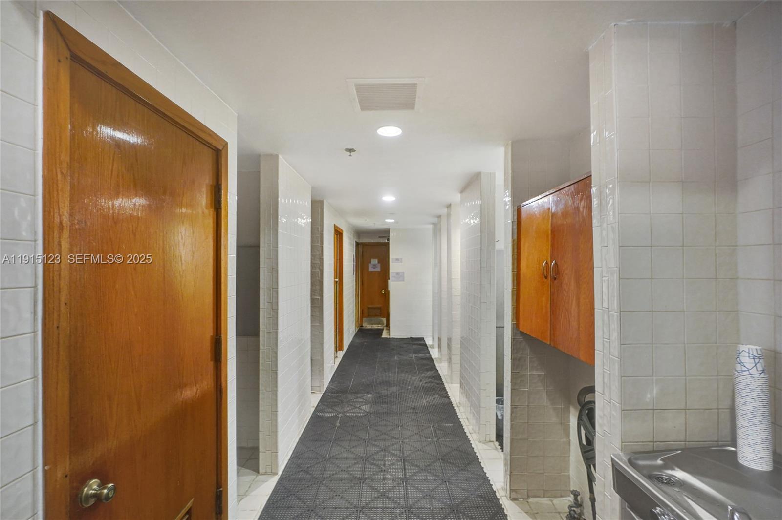 2000 Towerside Ter # 301