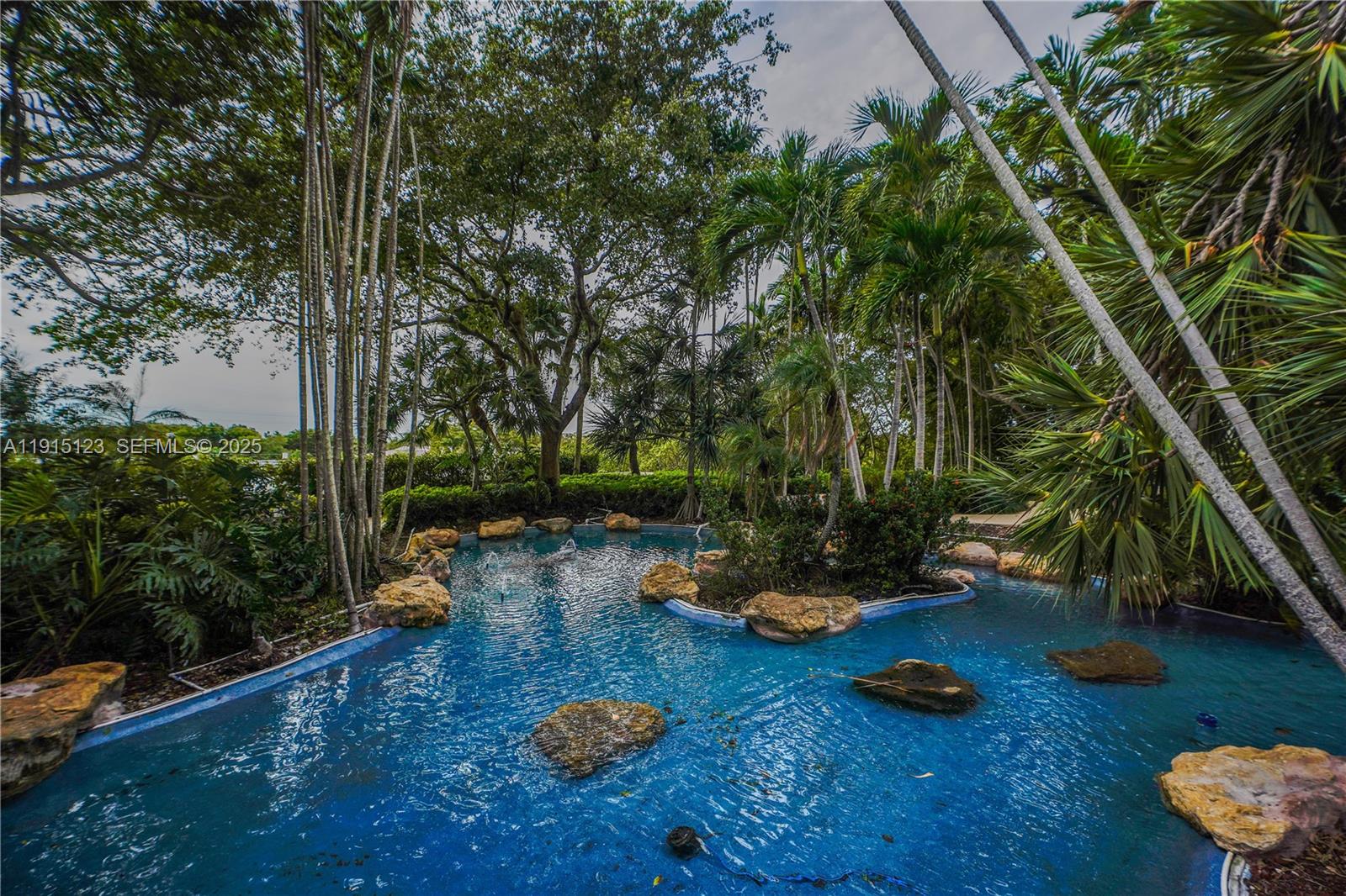 2000 Towerside Ter # 301