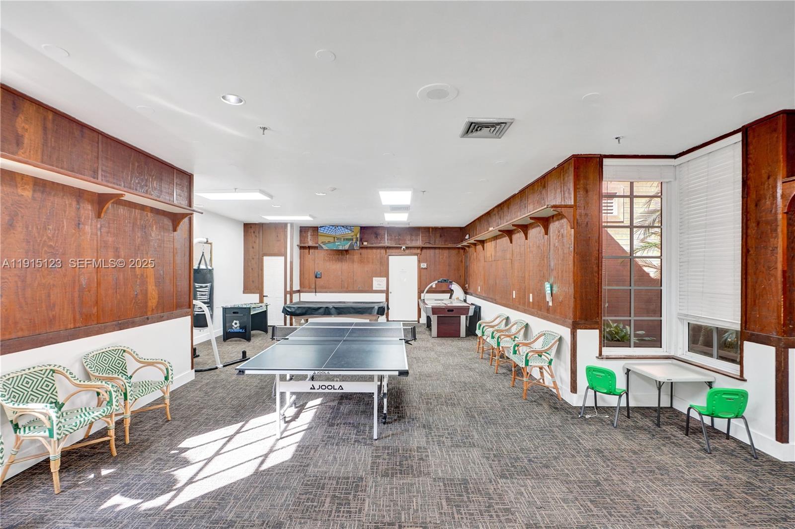 2000 Towerside Ter # 301