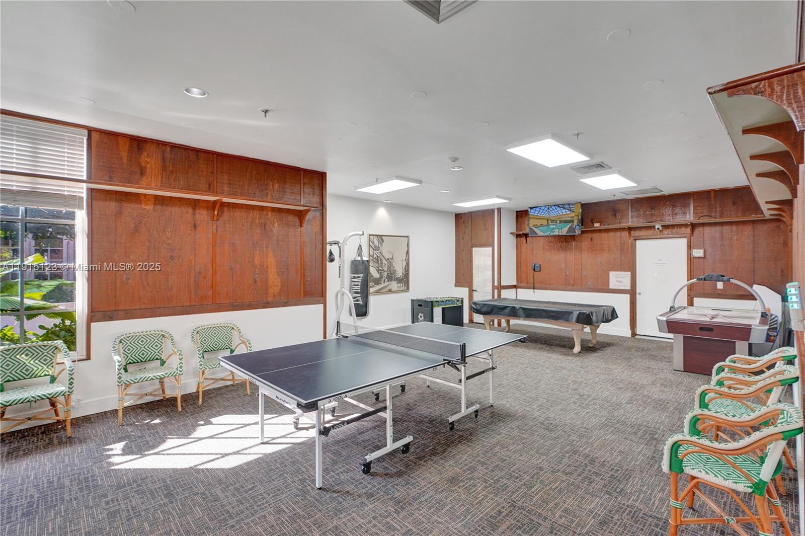 2000 Towerside Ter # 301