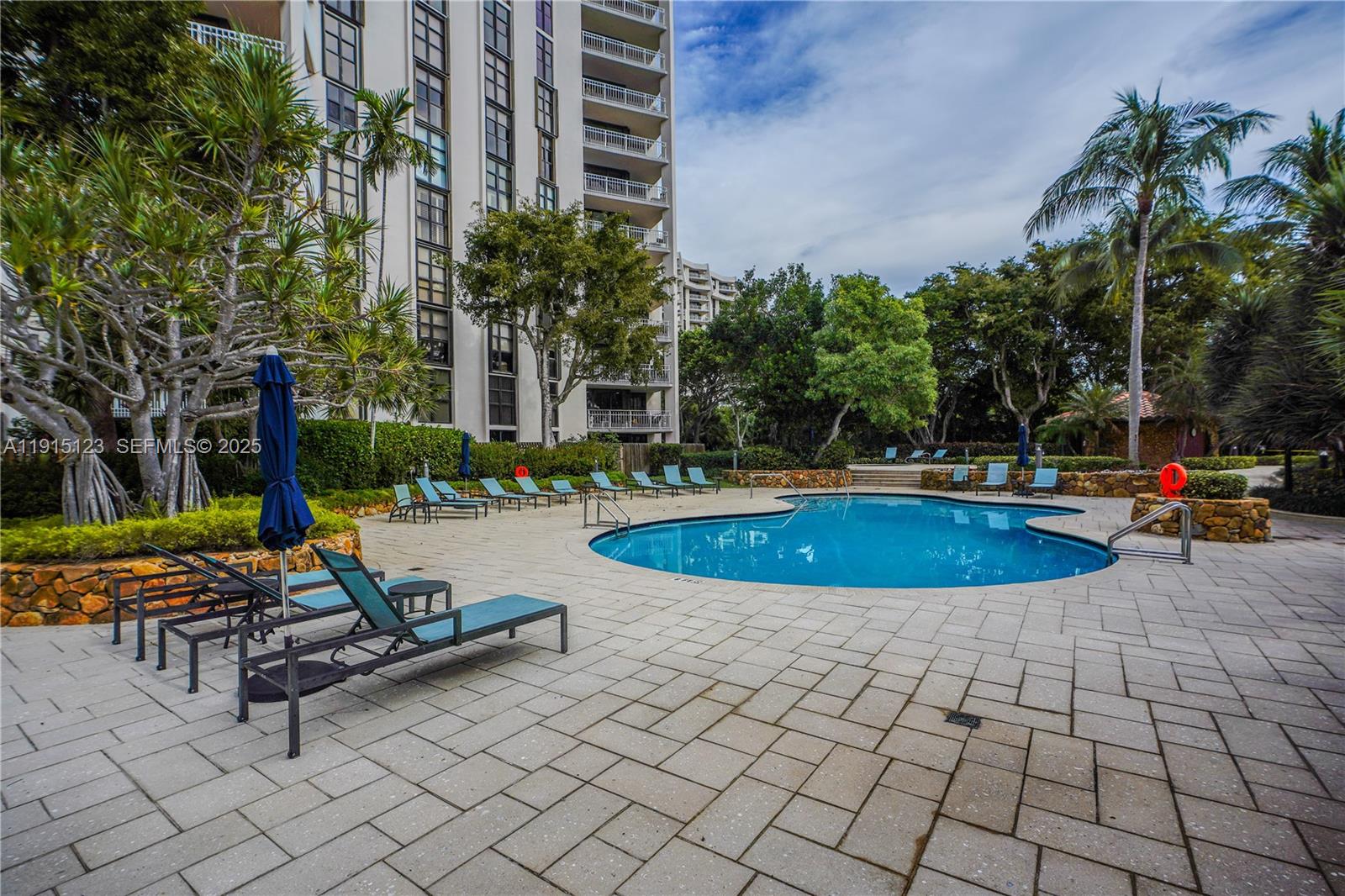 2000 Towerside Ter # 301