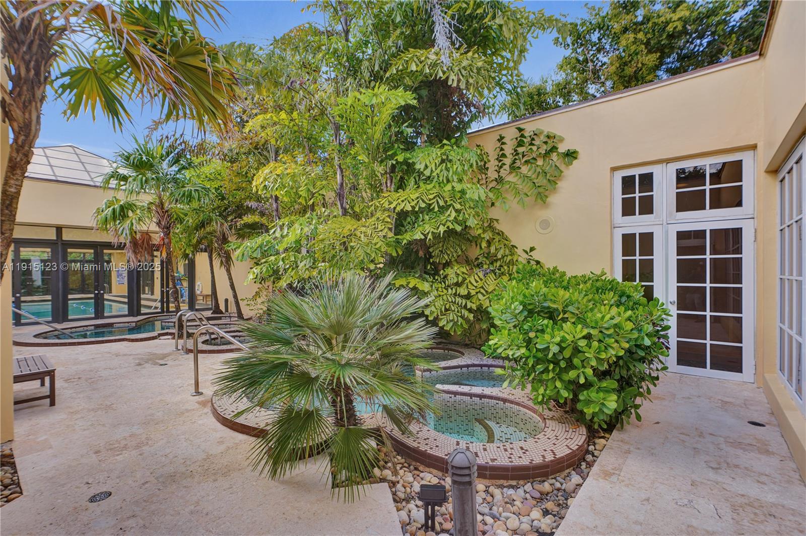 2000 Towerside Ter # 301