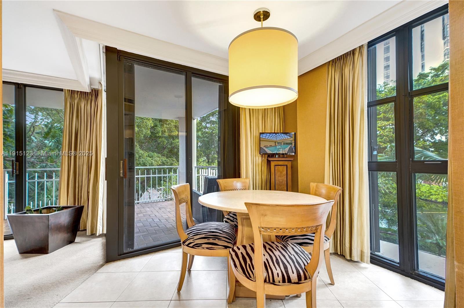 2000 Towerside Ter # 301