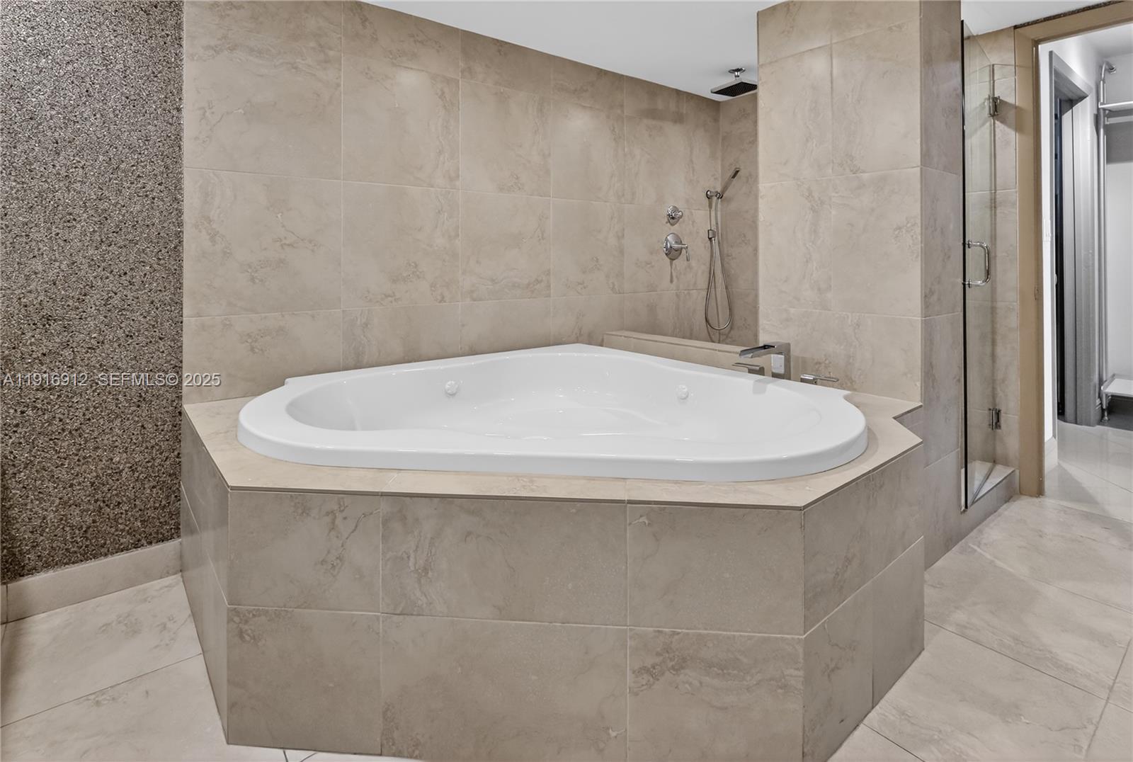 4000 Towerside Ter # 1612