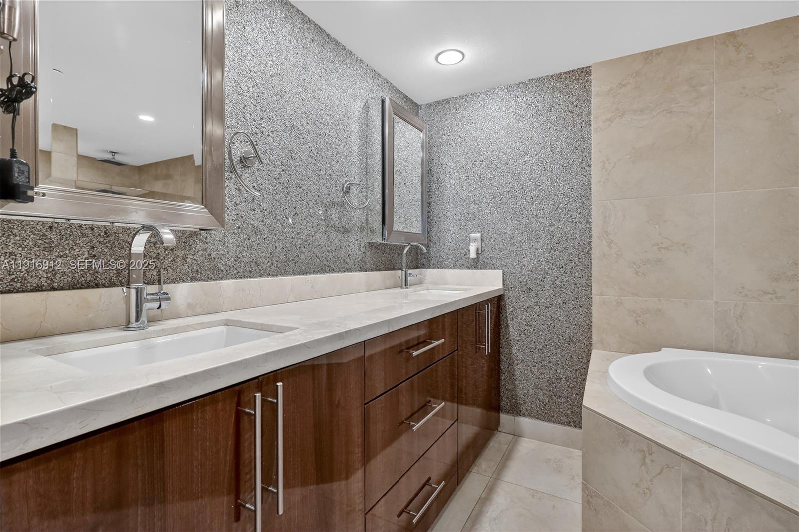 4000 Towerside Ter # 1612