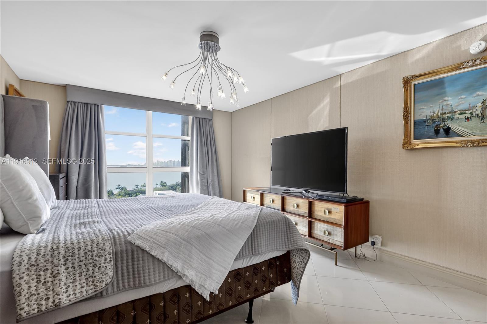 4000 Towerside Ter # 1612