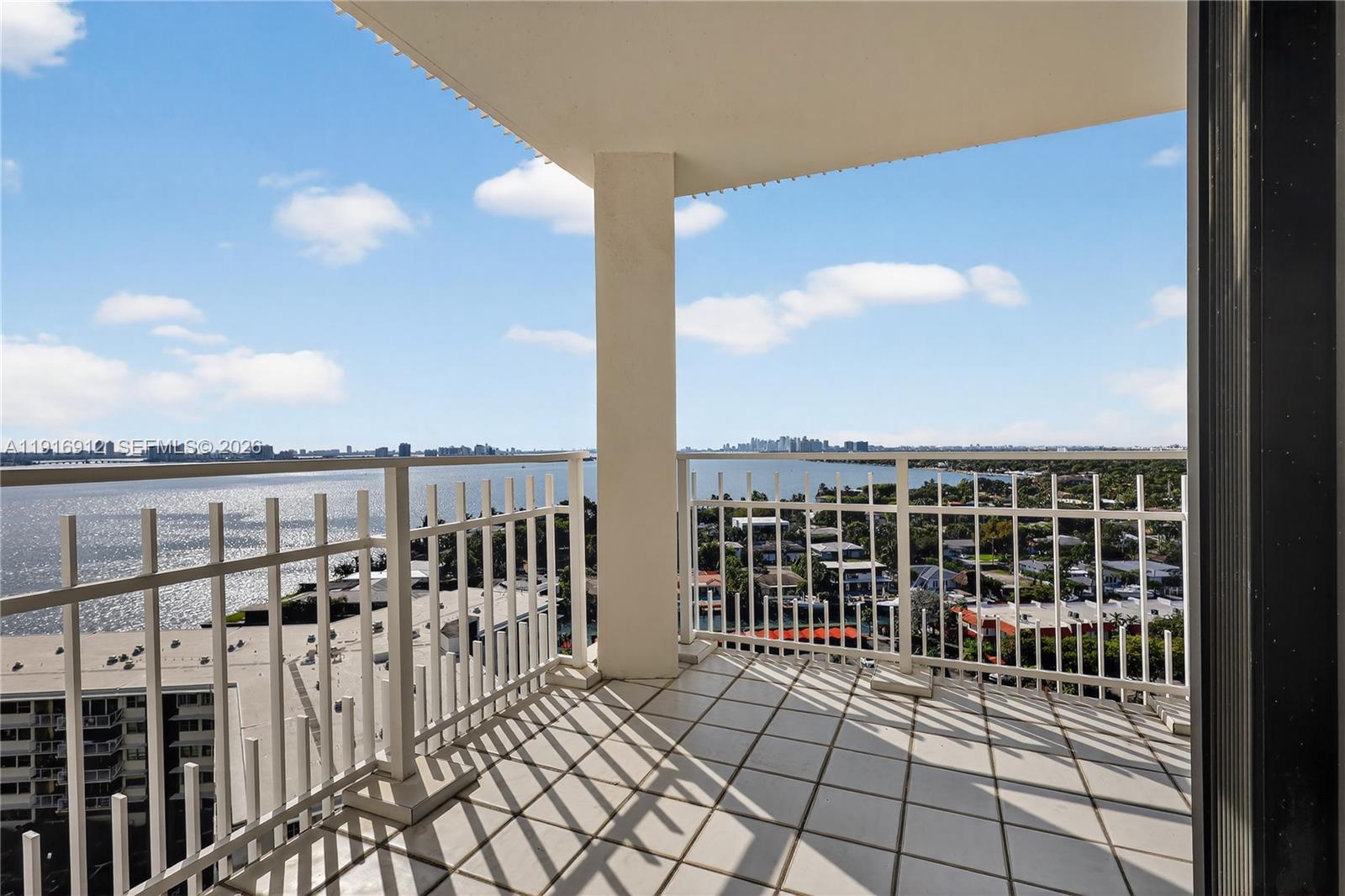 4000 Towerside Ter # 1612
