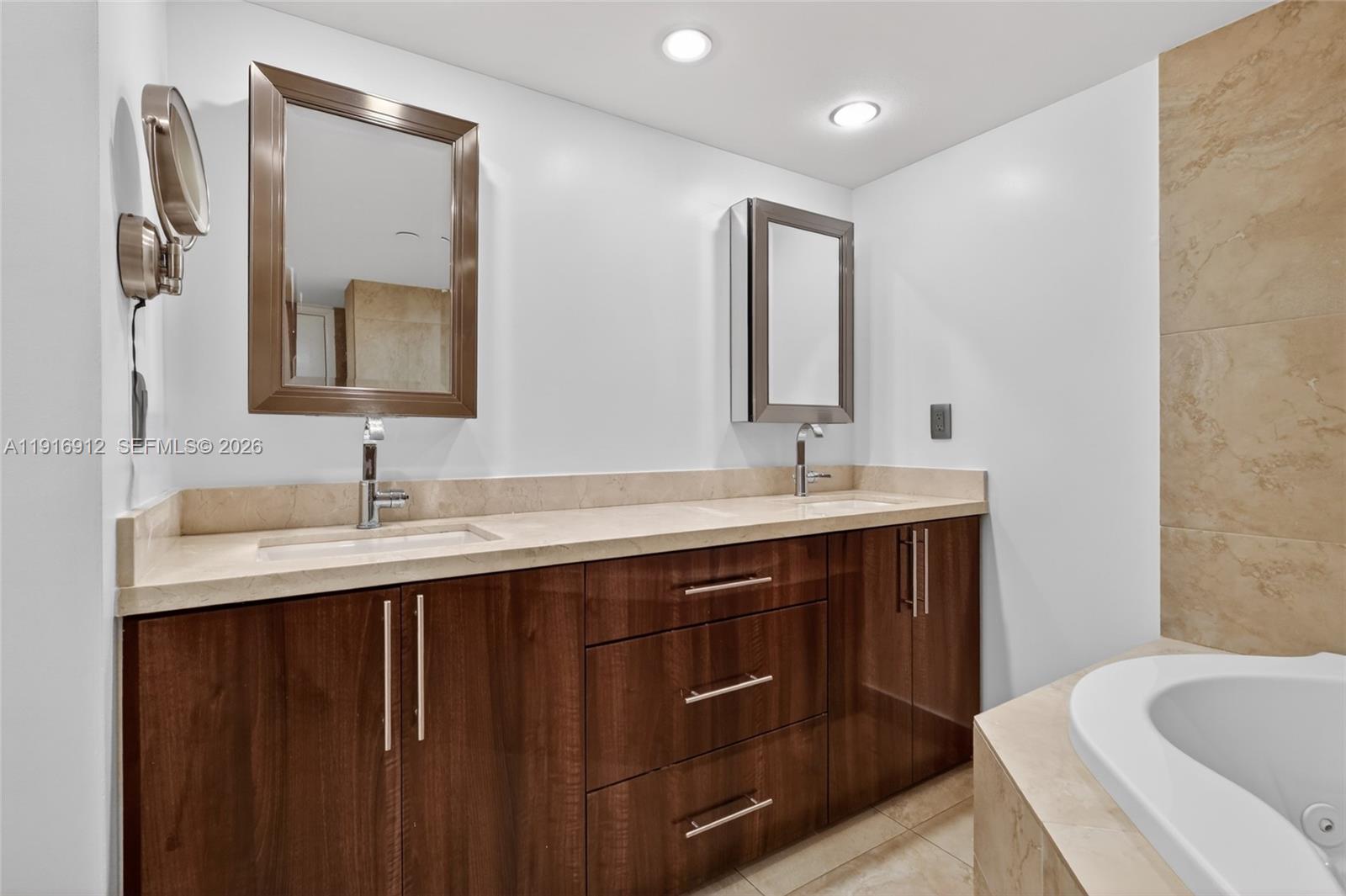 4000 Towerside Ter # 1612