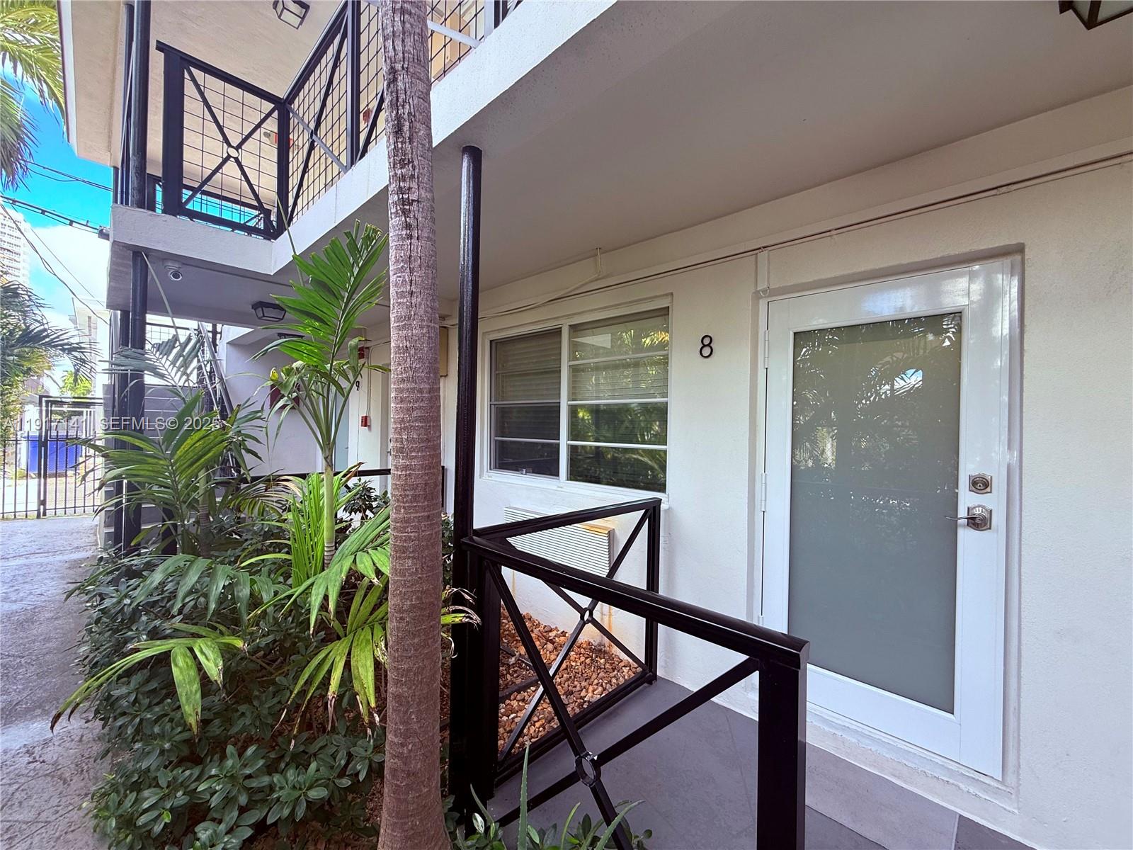 7315 Byron Ave # 8