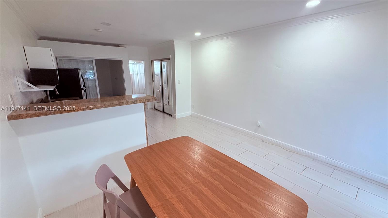 7315 Byron Ave # 8