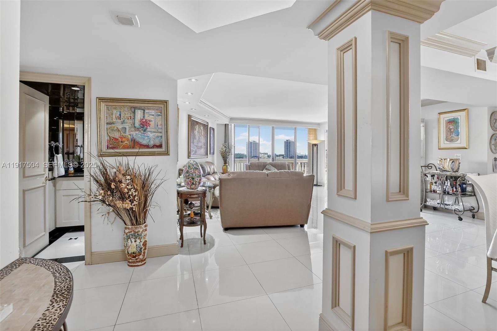 1000 W Island Blvd # 602