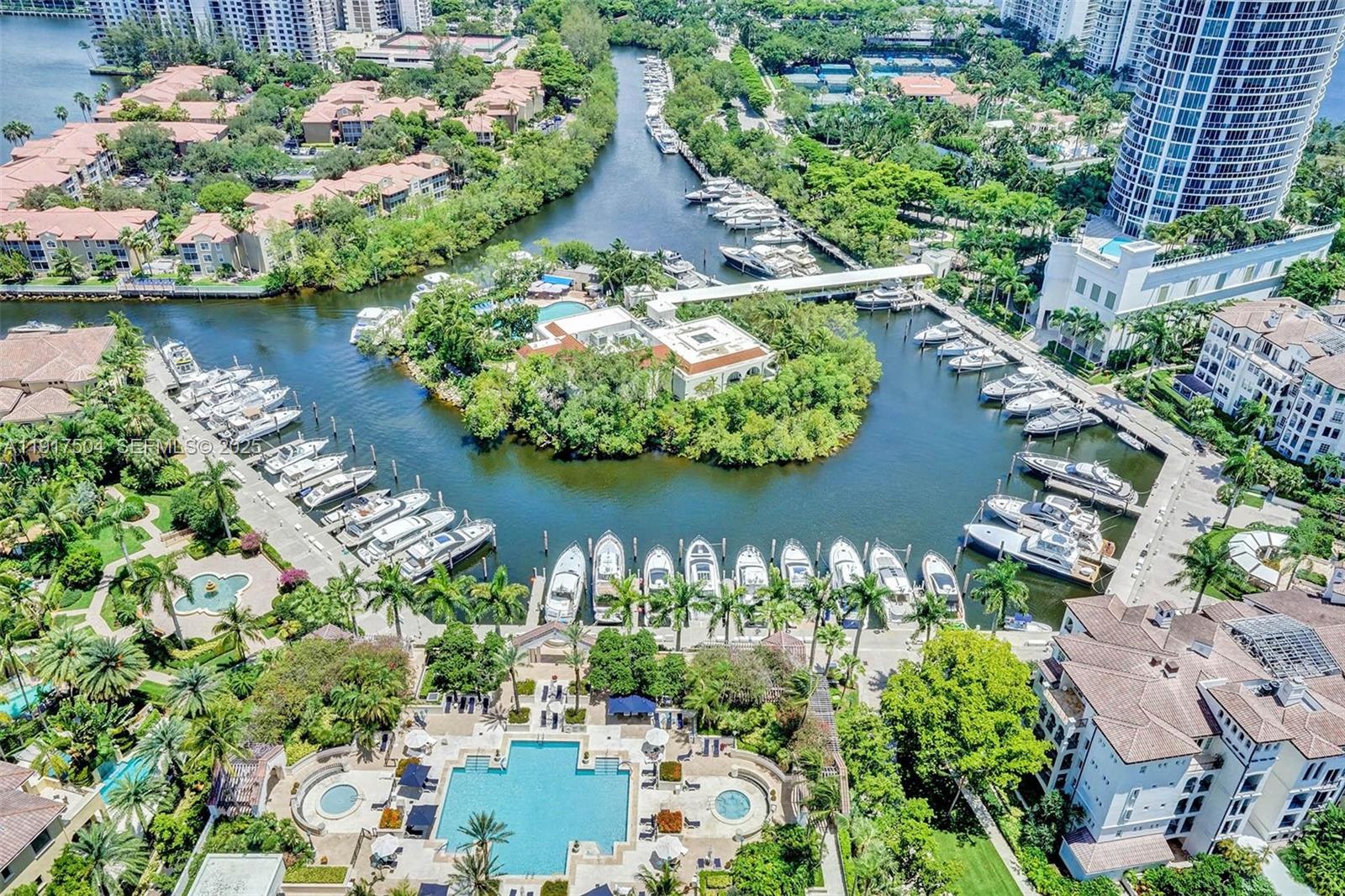 1000 W Island Blvd # 602
