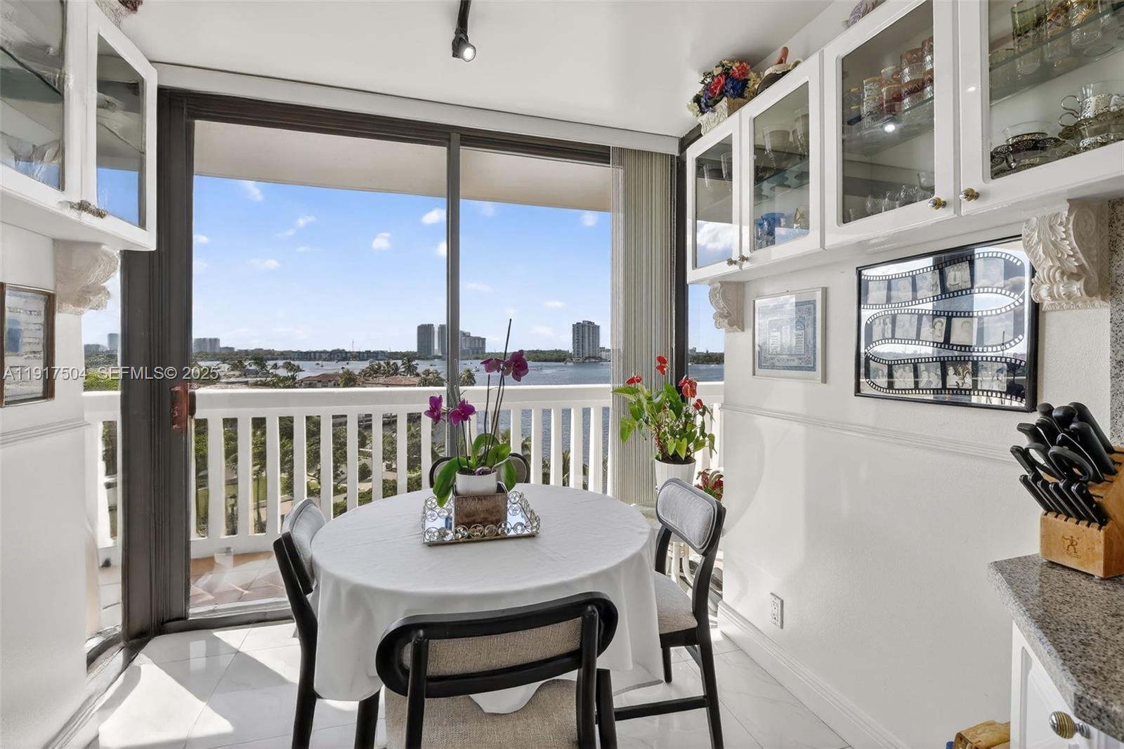 1000 W Island Blvd # 602