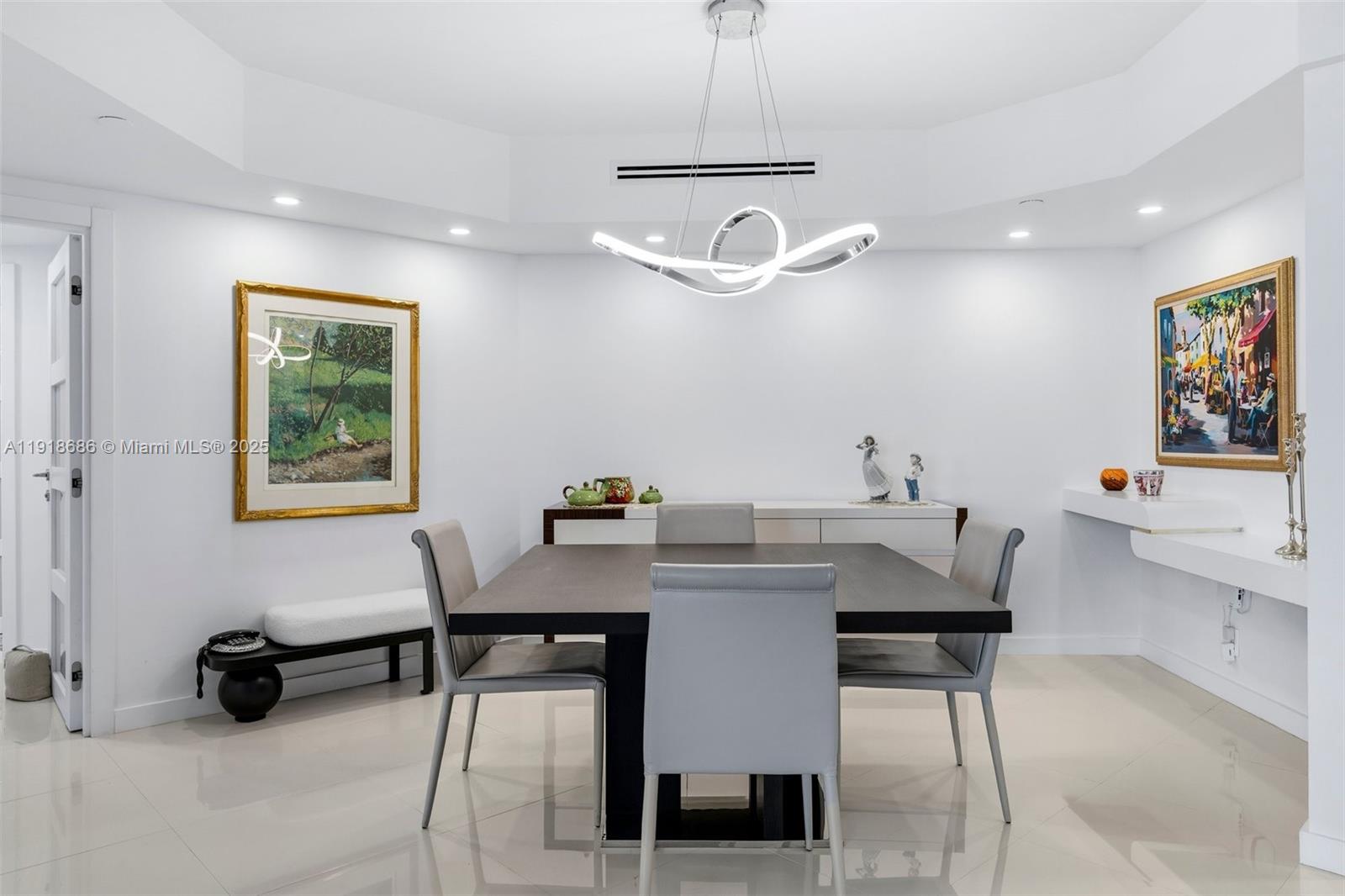 3000 Island Blvd # 2404