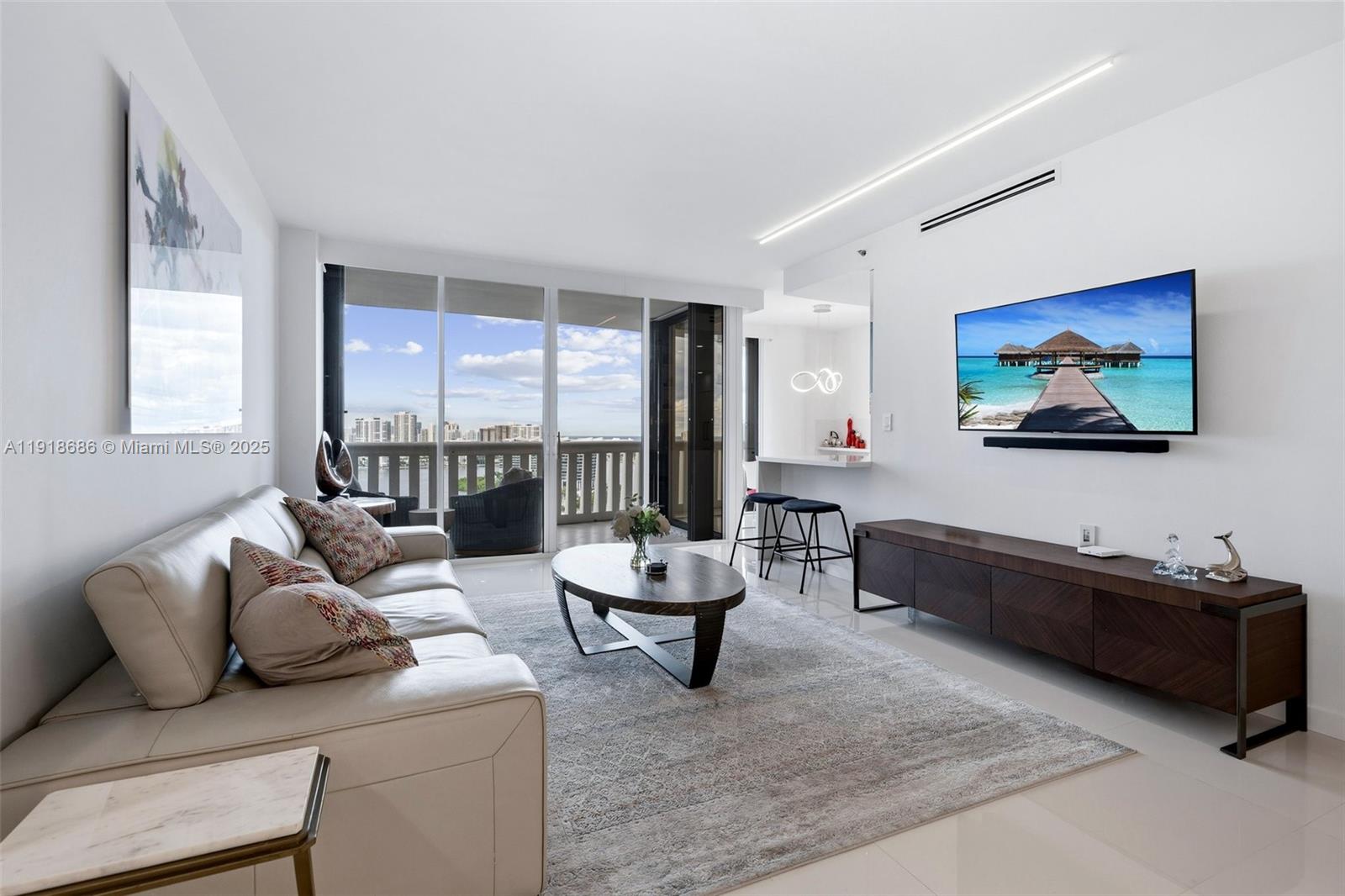 3000 Island Blvd # 2404