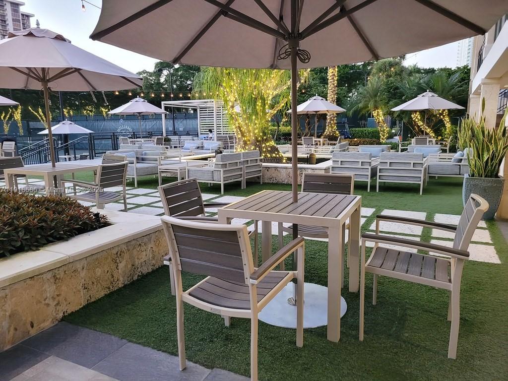 3000 Island Blvd # 2404